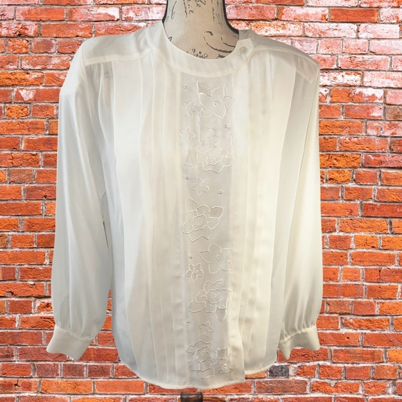 Vintage blouse - Picture 1 of 8